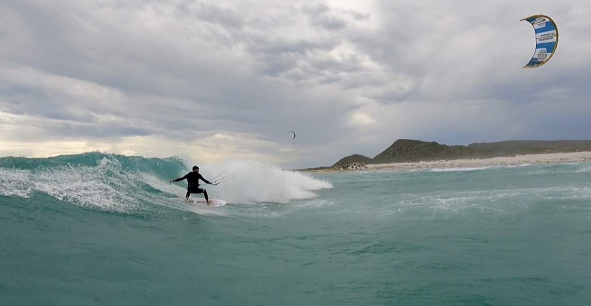 Bild: Kitesurfen Misty Cliffs